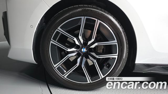 BMW 7-Series 2025 — photo 5