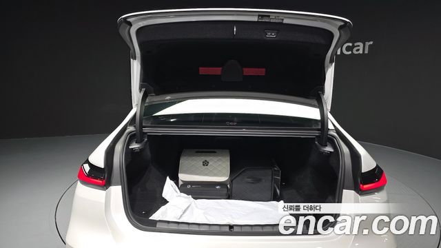 BMW 7-Series 2025 — photo 20