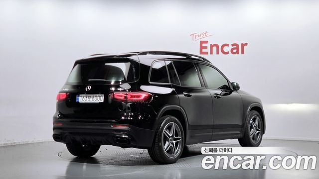 Mercedes-Benz GLB-Class 2020 — photo 2