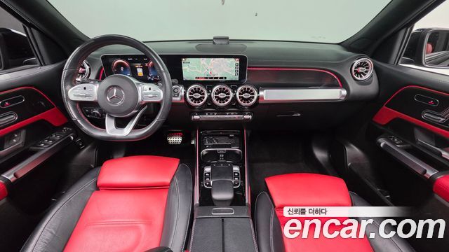 Mercedes-Benz GLB-Class 2020 — photo 10