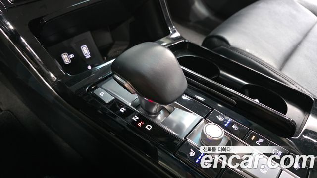 Kia K7 2020 — photo 12