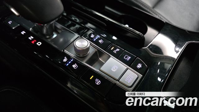 Kia K7 2020 — photo 23