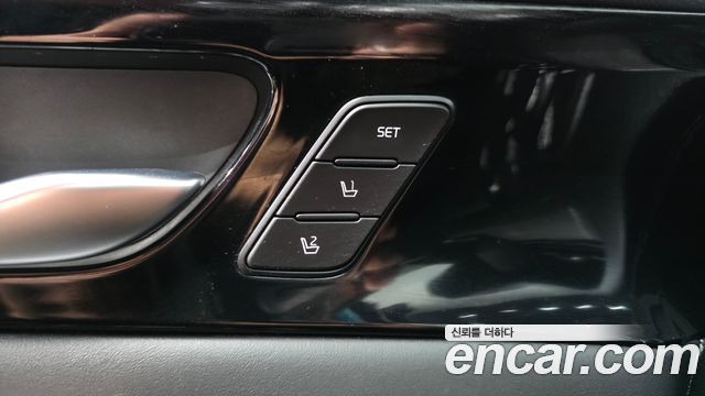Kia K7 2020 — photo 29
