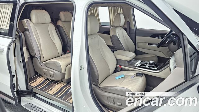 Kia Canival 2022 — photo 17
