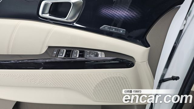 Kia Canival 2022 — photo 23