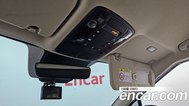 Kia Canival 2022 — photo 24