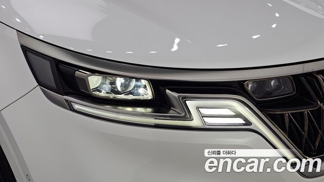 Kia Canival 2022 — photo 8