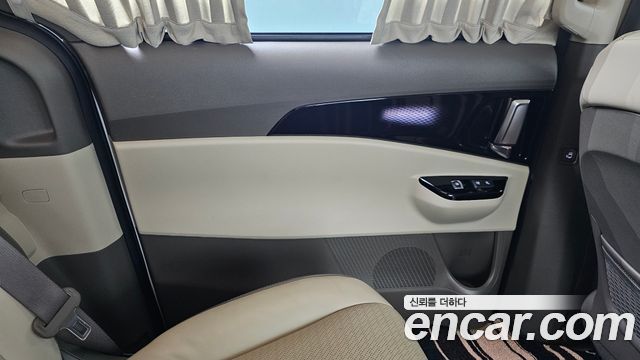 Kia Canival 2022 — photo 15