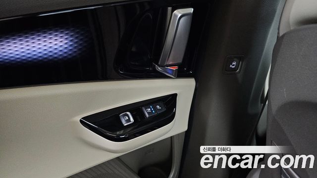 Kia Canival 2022 — photo 29