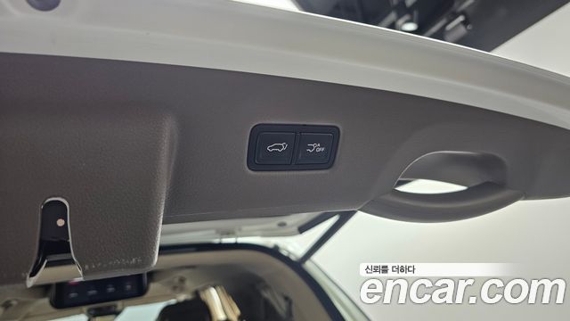 Kia Canival 2022 — photo 31