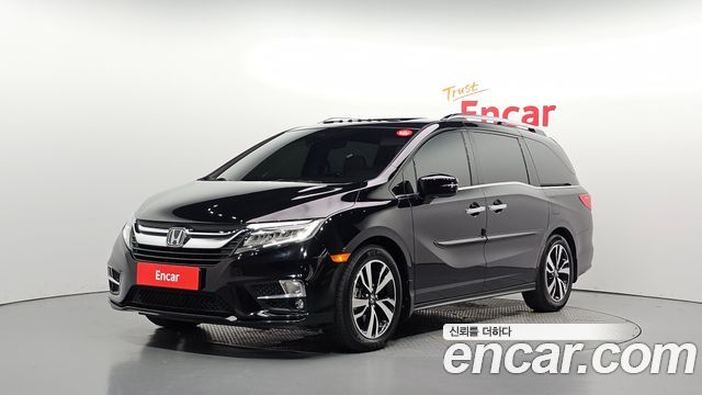 Honda Odyssey 2019 — photo 1