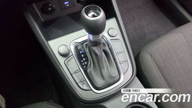 Hyundai Kona 2021 — photo 12