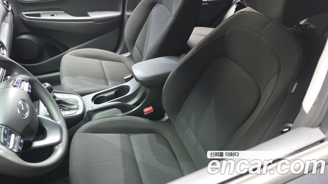 Hyundai Kona 2021 — photo 27