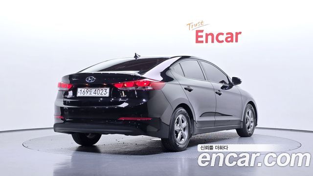 Hyundai AVANTE 2017 — photo 2