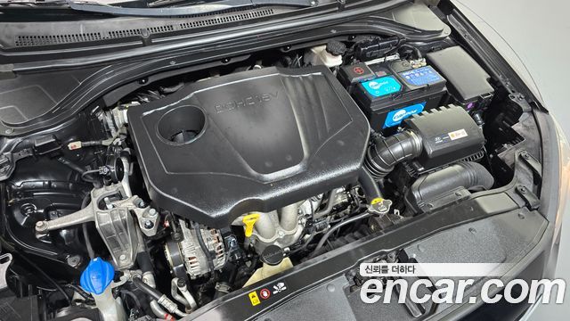 Hyundai AVANTE 2017 — photo 6