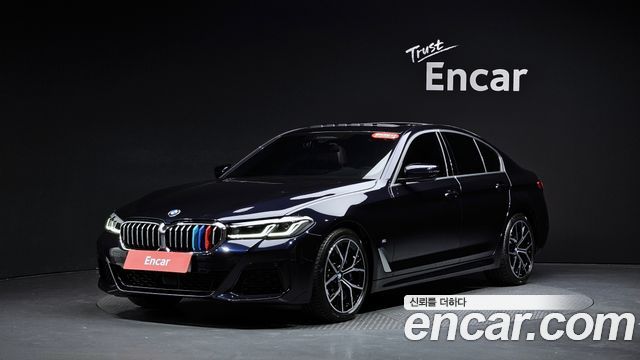 BMW 5-Series 2022 — photo 32