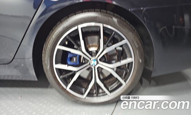 BMW 5-Series 2022 — photo 7