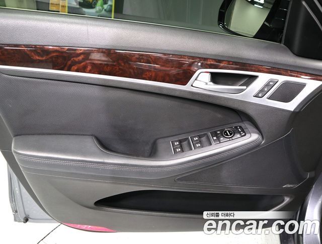 Hyundai Genesis 2015 — photo 11