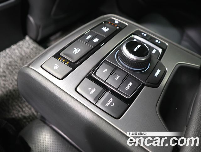 Hyundai Genesis 2015 — photo 13