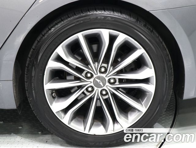Hyundai Genesis 2015 — photo 18