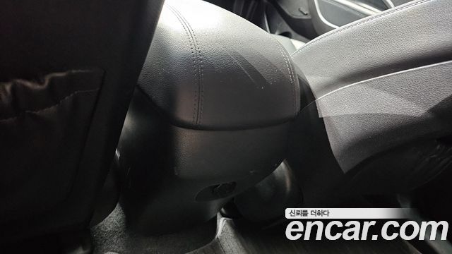 Hyundai Santafe 2015 — photo 32