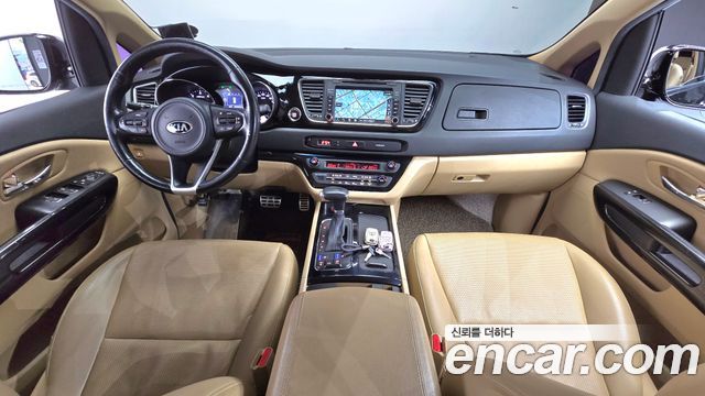 Kia Canival 2017 — photo 7