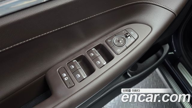 Hyundai Grandeur 2022 — photo 37
