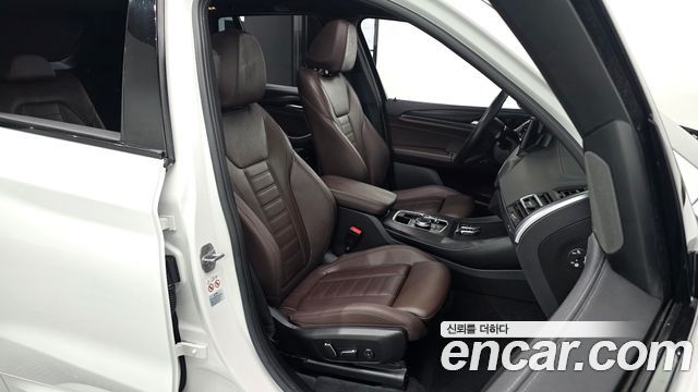 BMW iX3 2024 — photo 11