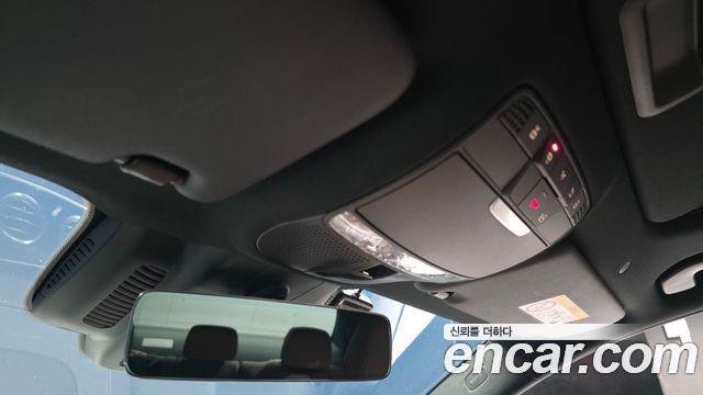 Mercedes-Benz E-Class 2023 — photo 27