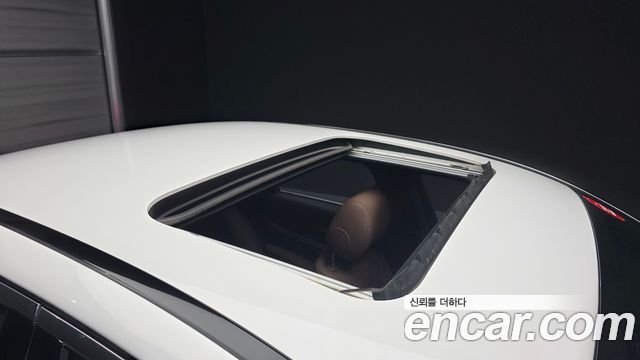 Mercedes-Benz E-Class 2023 — photo 29