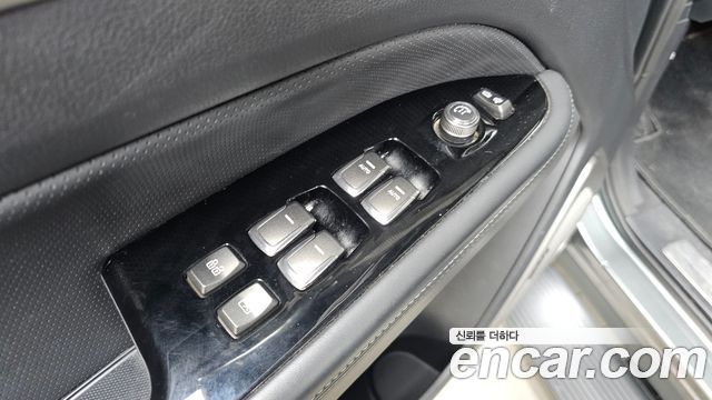 KG Mobility Rexton 2019 — photo 35