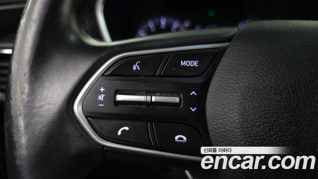 Hyundai Santafe 2020 — photo 28