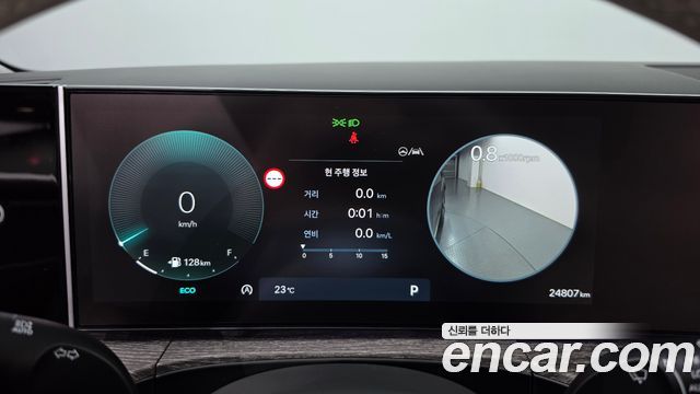 Hyundai Santafe 2024 — photo 11