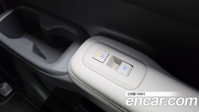 Hyundai Santafe 2024 — photo 28