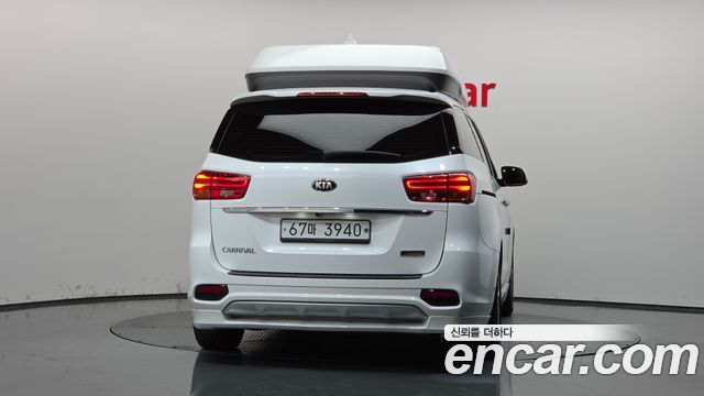 Kia Canival 2019 — photo 4