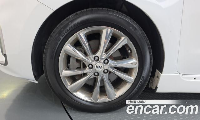 Kia Canival 2019 — photo 5