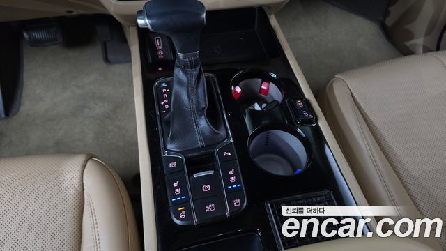 Kia Canival 2019 — photo 12