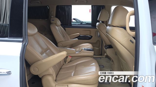 Kia Canival 2019 — photo 17