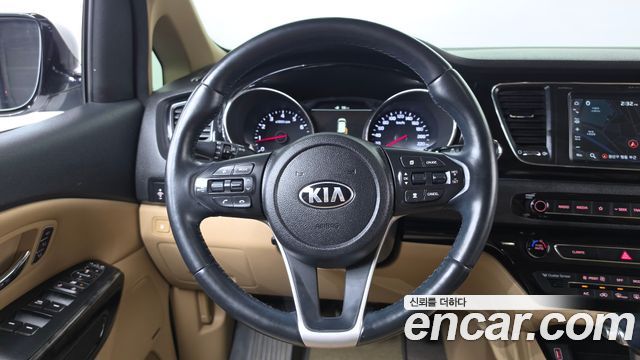 Kia Canival 2019 — photo 19