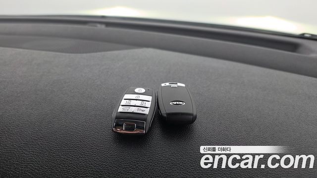 Kia Canival 2019 — photo 22