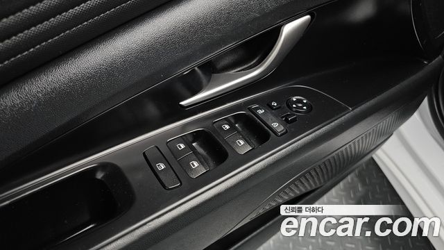 Hyundai AVANTE 2021 — photo 23