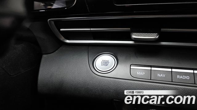 Hyundai AVANTE 2021 — photo 27