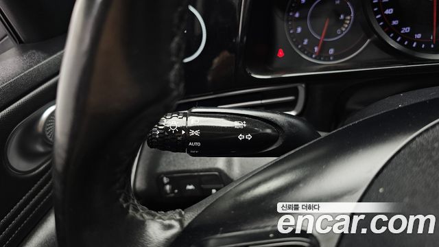 Hyundai AVANTE 2021 — photo 28