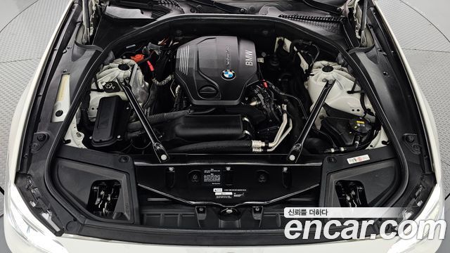 BMW 5-Series 2016 — photo 6