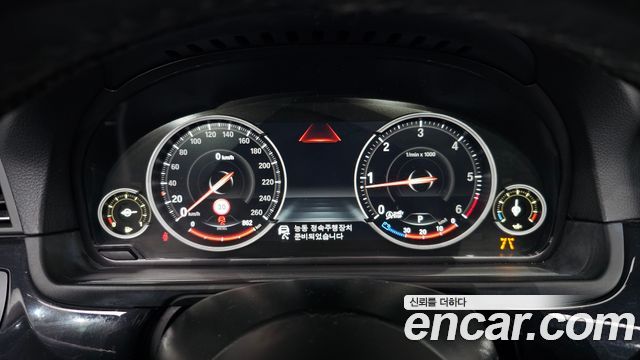 BMW 5-Series 2016 — photo 8