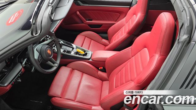 Porsche 911 2024 — photo 10
