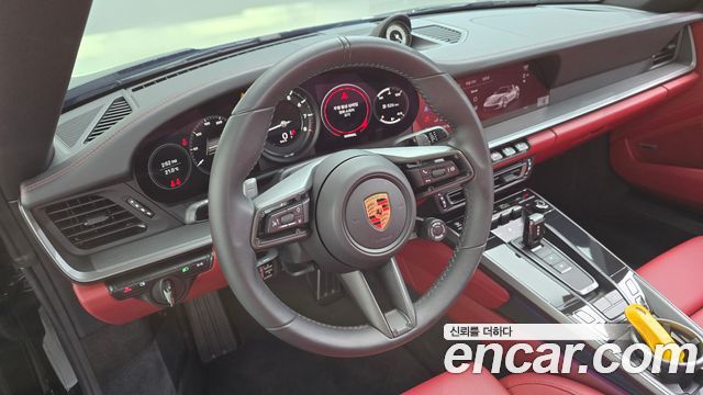 Porsche 911 2024 — photo 19