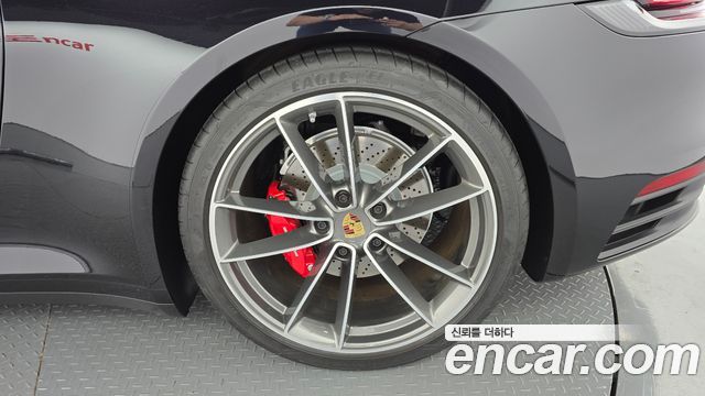 Porsche 911 2024 — photo 7