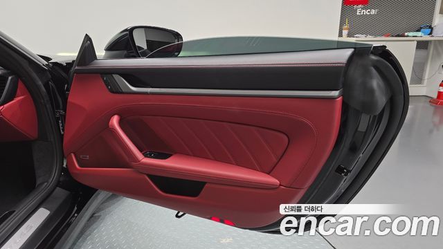 Porsche 911 2024 — photo 15