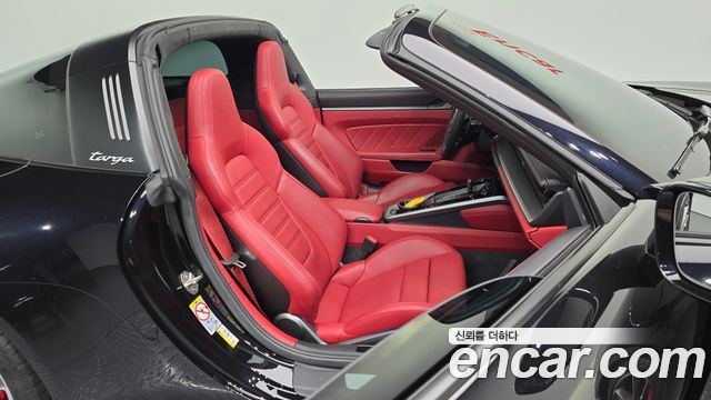 Porsche 911 2024 — photo 16